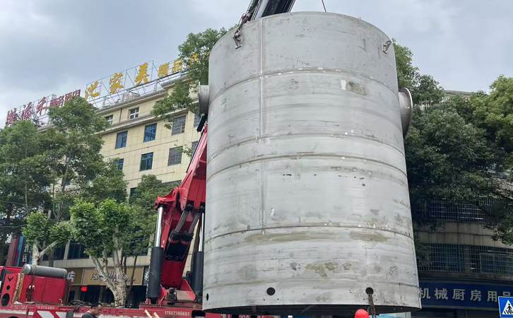 1760688099144970.jpg 522.jpg